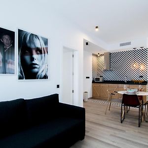 Habitación Familiar Estándar con 2 Camas Individuales